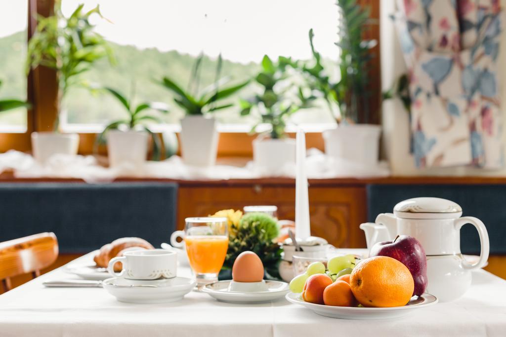 Felsenegg Hotel Налес Екстериор снимка