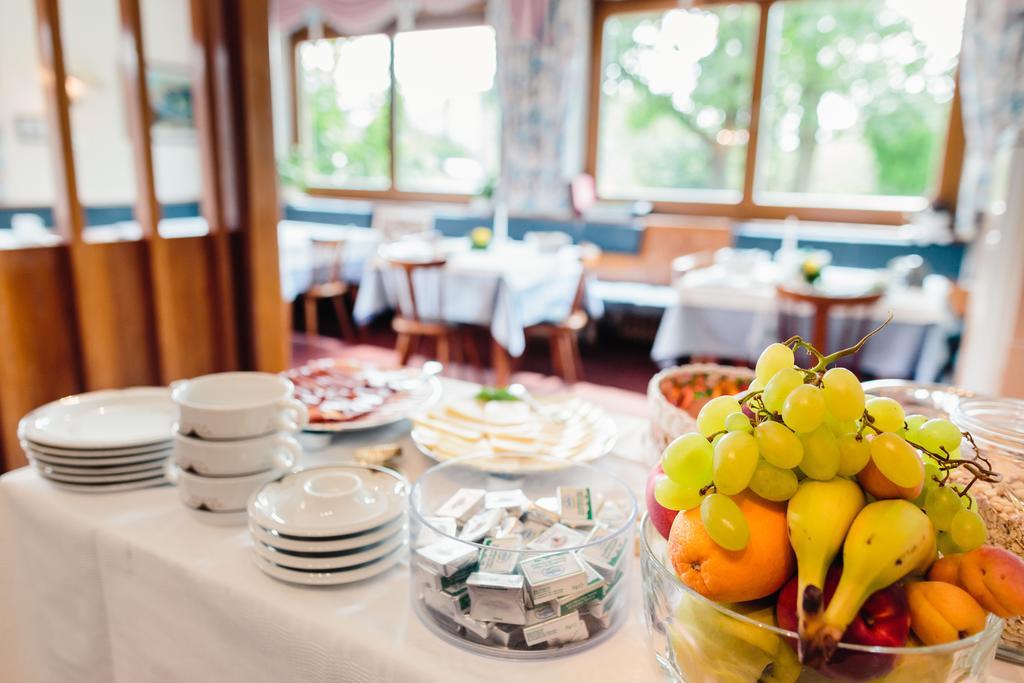 Felsenegg Hotel Налес Екстериор снимка