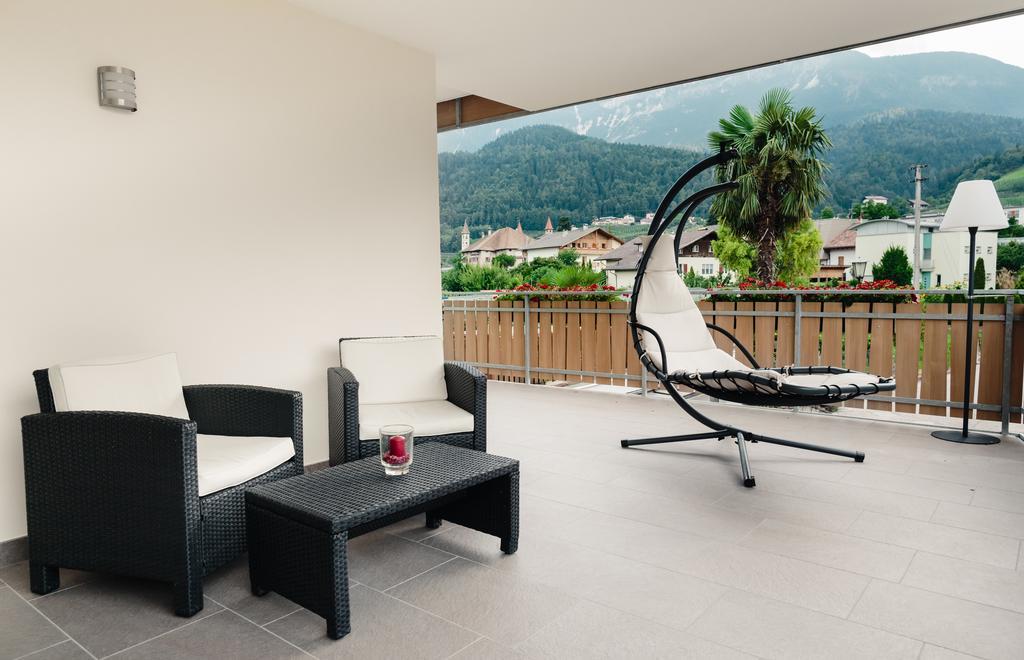 Felsenegg Hotel Налес Екстериор снимка