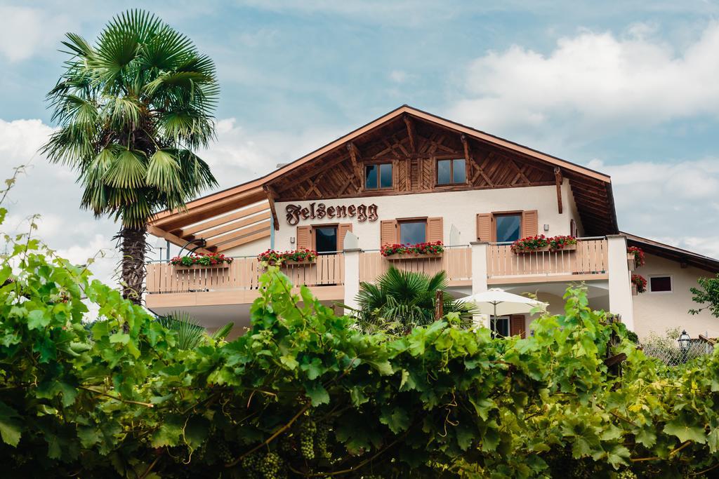 Felsenegg Hotel Налес Екстериор снимка